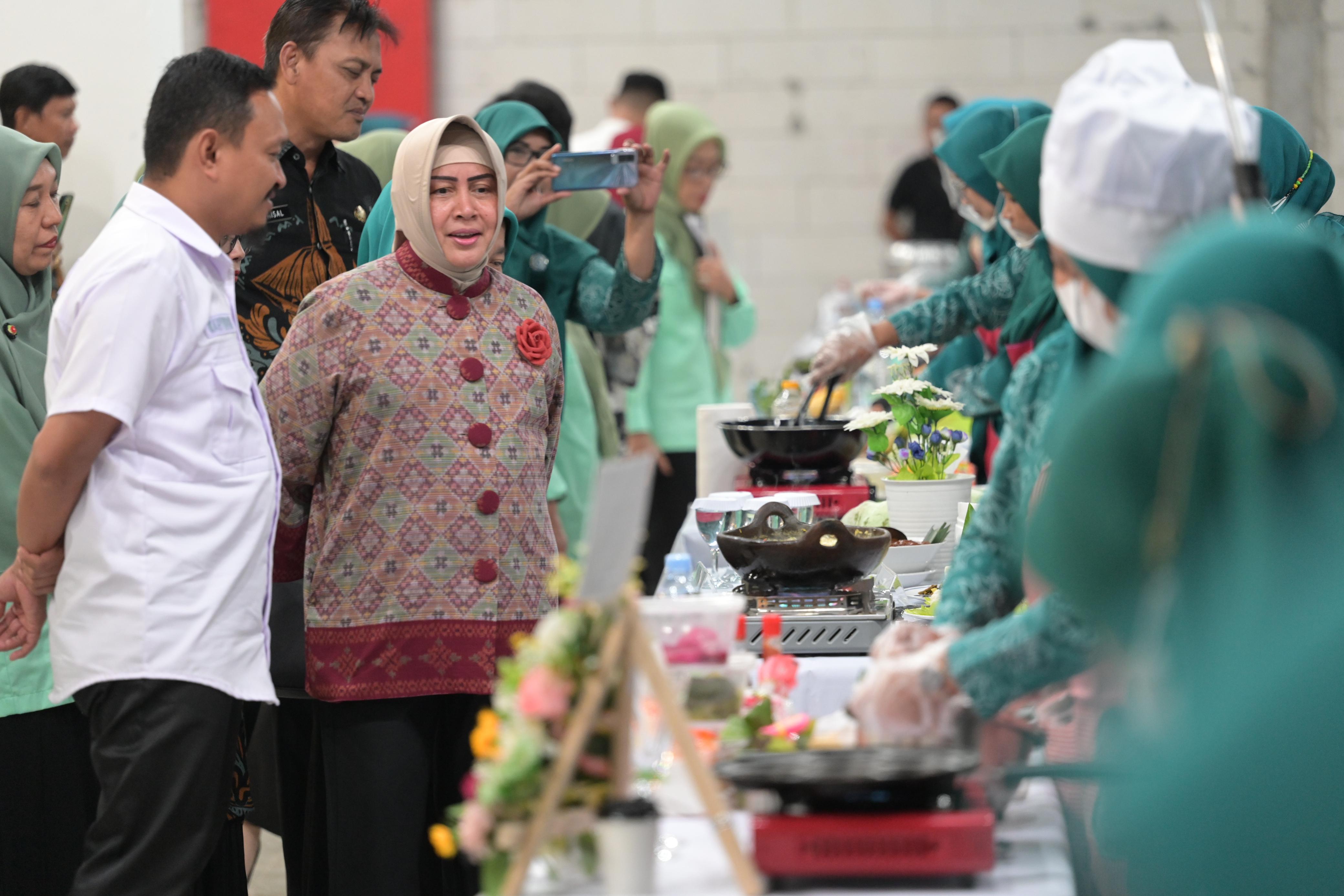 Ketua TP PKK dan Kadis Ketapang Makassar Dorong Penguatan Budidaya Pisang Lewat Festival Pangan