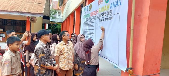 SMPN 10 Parepare Deklarasi Sekolah Ramah Anak