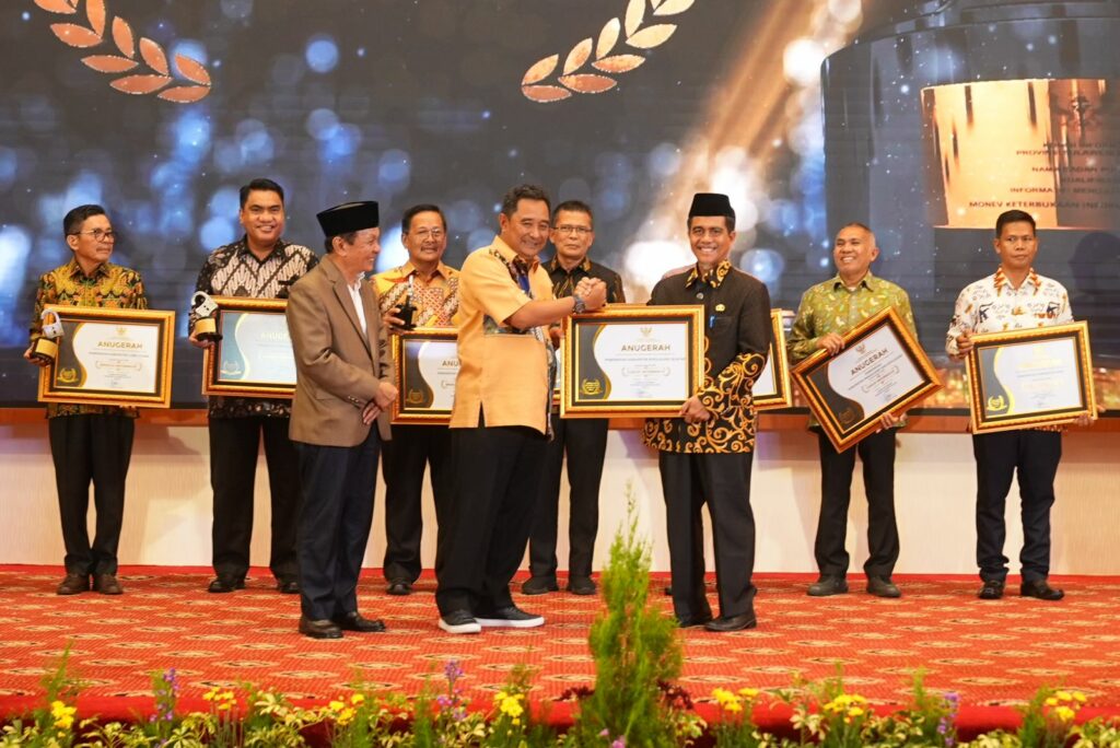 Pj Gubernur Bahtiar Sebut Keterbukaan Informasi Jadi Kunci Sukses Tata Kelola Pemerintahan