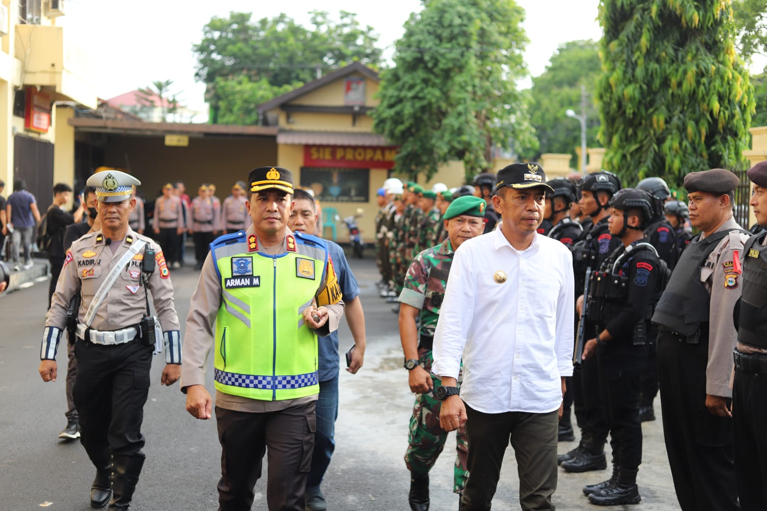 Pj Wali Kota Akbar Ali Tekankan Pentingnya Sinergitas TNI-Polri, Momentum Pergantian Tahun di Parepare Diharapkan Aman Kondusif