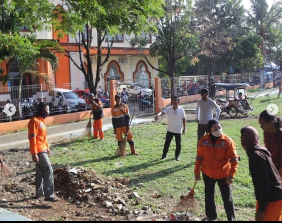 Camat Biringkanaya Pantau langsung Kegiatan Sabtu Bersih di Kelurahan Pai