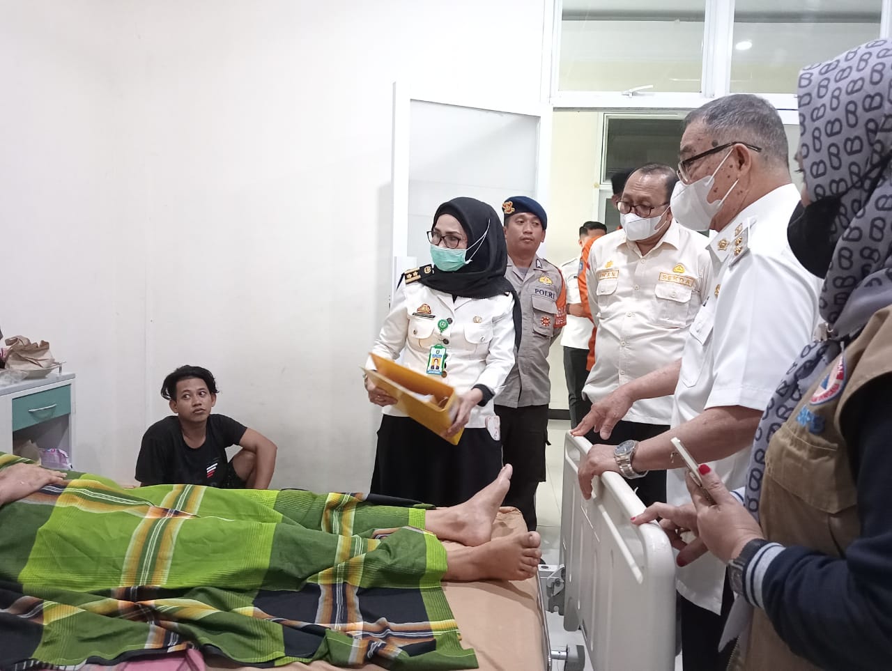 Jajaran Pemkot Parepare Bergerak Serentak Bantu Korban Banjir, Wawali Pimpin Pelepasan Korban Meninggal 