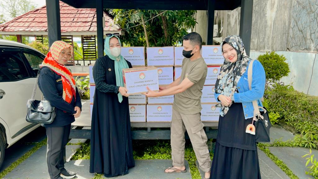 Aksi Peduli, DWP DLH Parepare Salurkan Bantuan Bagi Warga Terdampak Bencana Banjir 