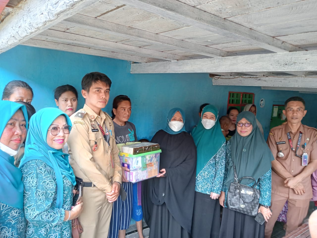 Erna Rasyid Taufan Gerakkan PKK Kecamatan dan Kelurahan se-Parepare Bantu Masyarakat Terdampak Bencana 