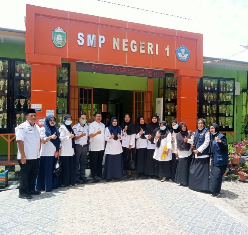 Tim Pembina Kota Sehat Nilai SMPN 1 Parepare Representasi Sekolah Sehat