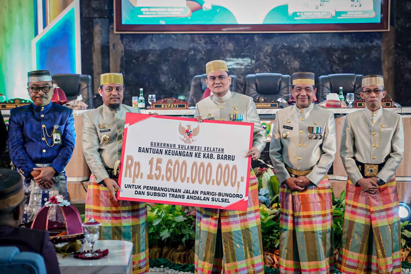 Bupati Suardi Saleh Nilai Gubernur Sudirman Beri Perhatian Luar Biasa untuk Infrastruktur Jalan 