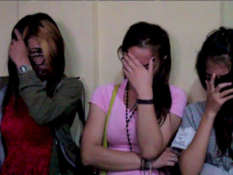 Dicari Orangtua Karena Sudah Seminggu Tak Pulang, Ternyata Dua Gadis Belia Bekerja Jadi Wanita Penghibur 