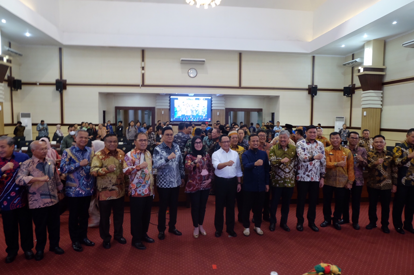 Dinilai Mampu Kendalikan Laju Inflasi, Menteri Tito Apresiasi Program Danny Pomanto