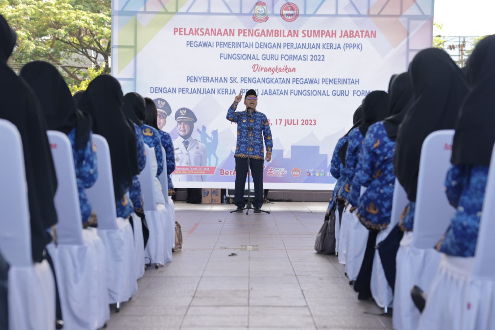 Serahkan SK PPPK, Danny Pomanto: Jadilah Guru yang Berdedikasi dan Mencerdaskan Bangsa