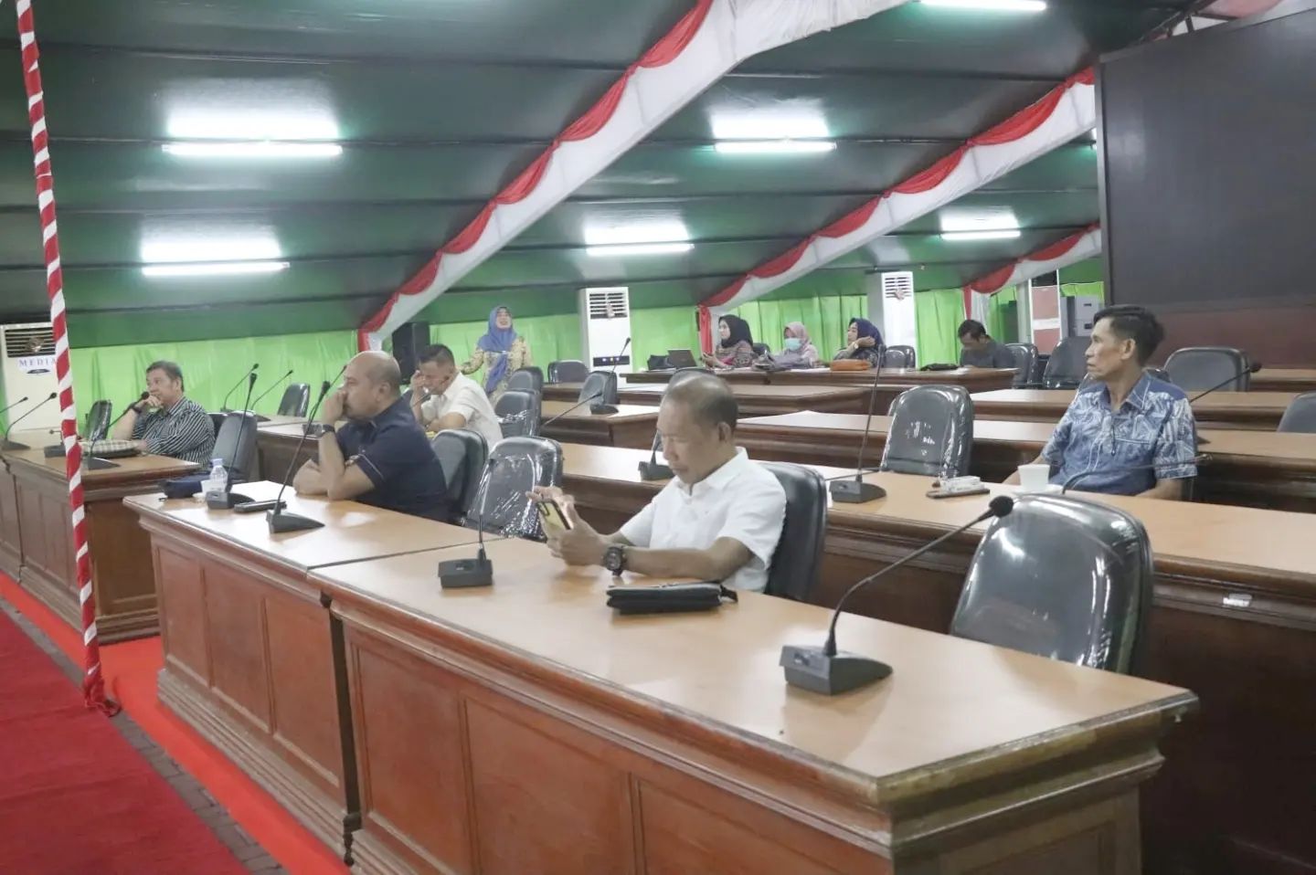 Ketua Komisi IV Marigun Rasyid Hadiri Rapat Banggar Bersama TAPD Sulbar