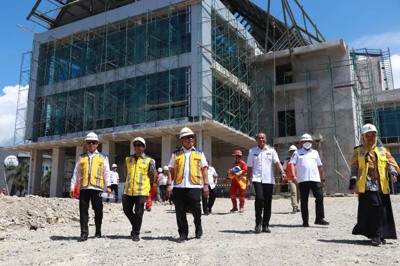 Rehab Rekon Bangunan Kantor Gubernur Sulbar akan Dipercepat Penyelesaiannya