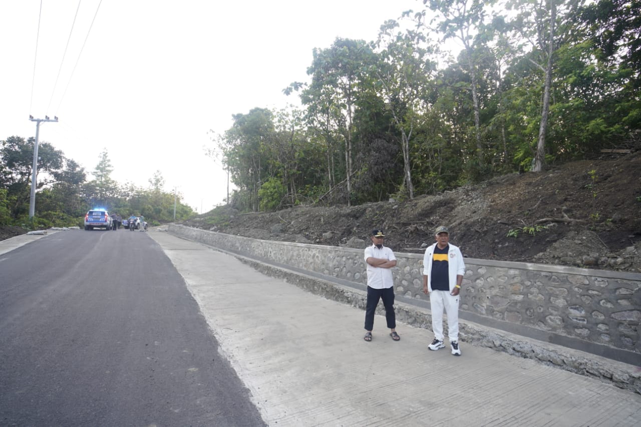 Gubernur Sulsel Bersama Bupati Soppeng Tinjau Progres Pembangunan Jalan-Jembatan Ruas Takkalasi-Bainange-Lawo