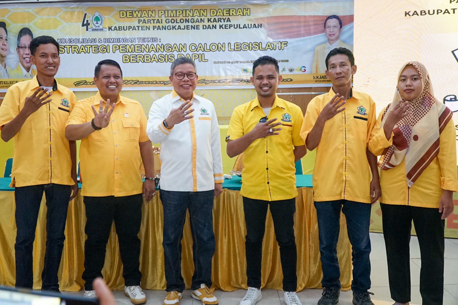 Taufan Pawe Pimpin Konsolidasi Strategi Pemenangan Calon Legislatif Golkar Pangkep