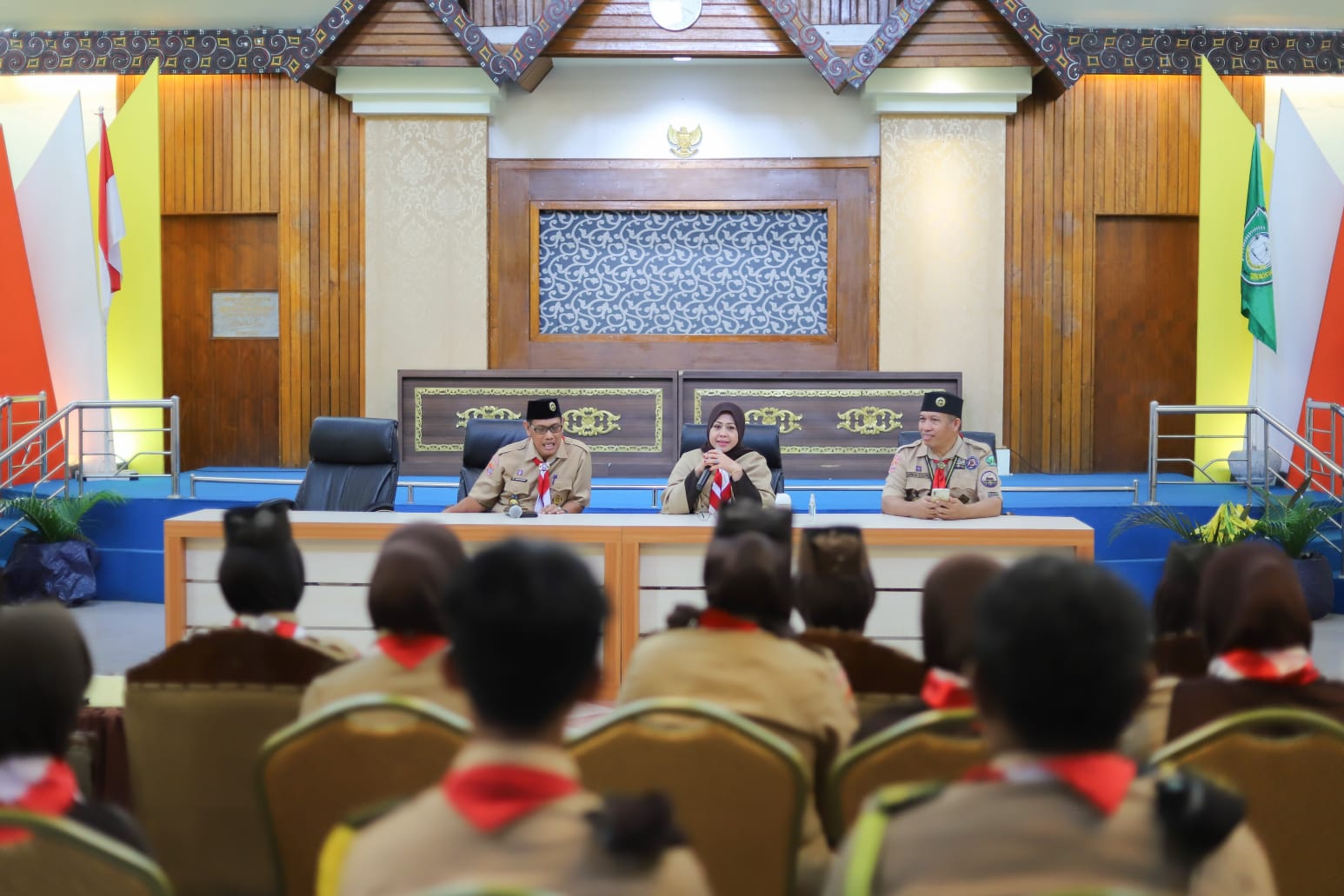 Ketua Pramuka Parepare Erna Rasyid Taufan Lepas Peserta KPN ke Kemah Bela Negara, Pesan Timba Ilmu dan Pengalaman Berharga 