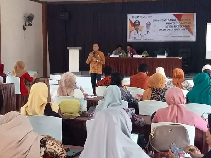 Bawa Materi pada Sosialisasi Statistik Sektoral, Kadis Kominfopers Pasangkayu Sampaikan Prinsip Satu Data Hasilkan Data yang Akurat