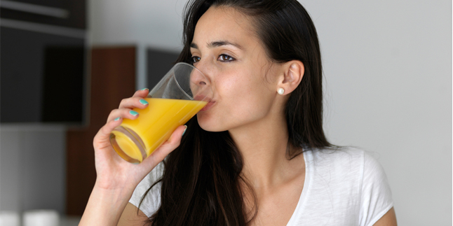Air Kelapa, Teh Hijau dan Jus Jeruk, Diyakini Merupakan Minuman untuk Awet Muda