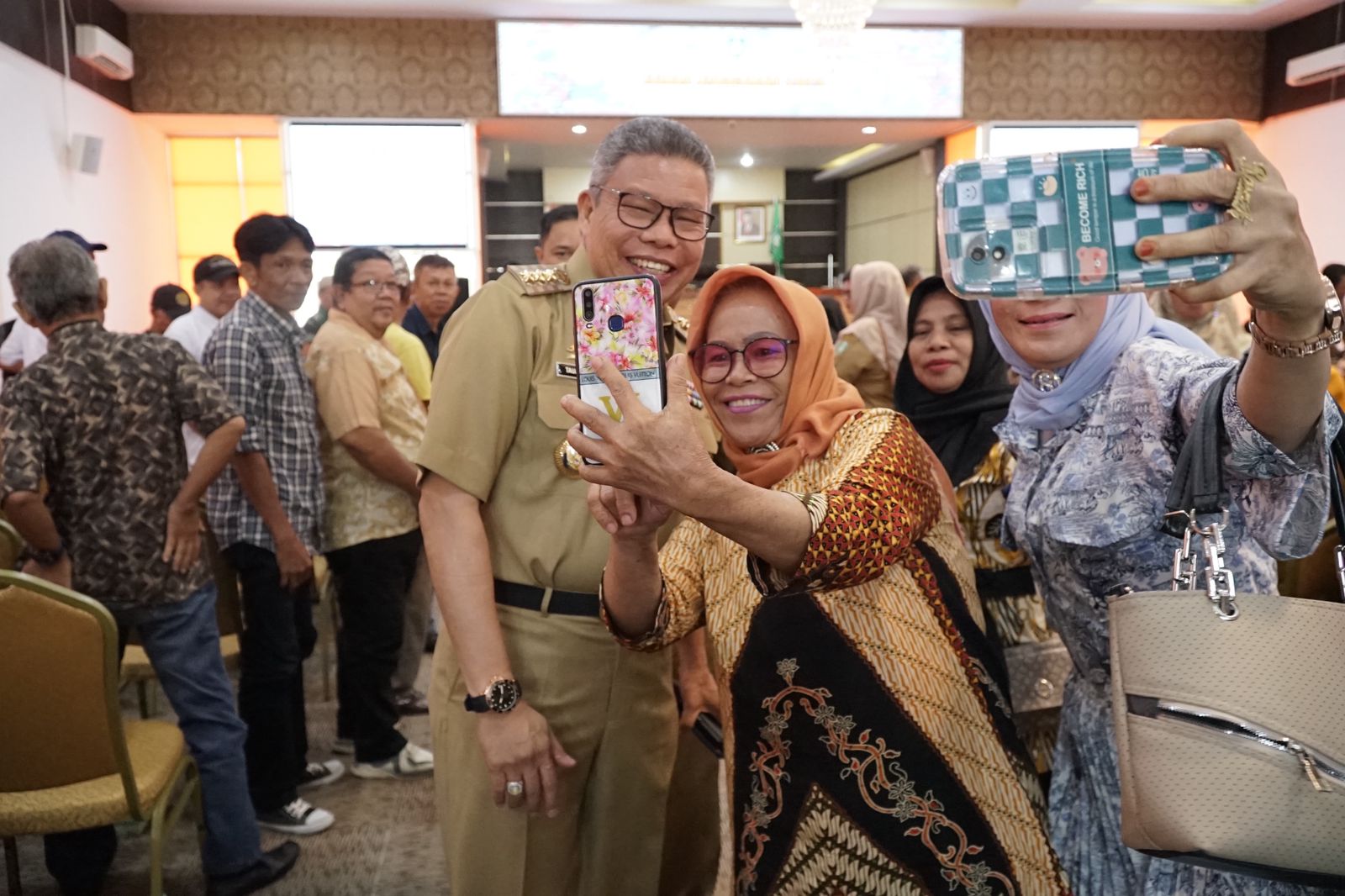 Taufan Pawe Tegaskan Pemimpin Perempuan Layak Dikedepankan, Sosok Jujur dan Tanggung Jawab