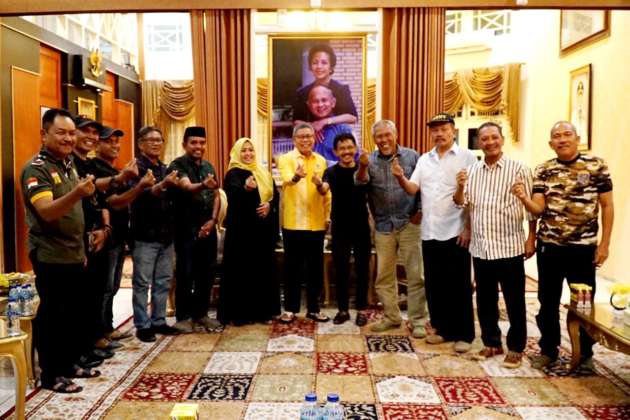 Temu Kangen Sesama Anak Purnawirawan TNI, Erna Rasyid Taufan Sambut Sahabat dari Berbagai Daerah 