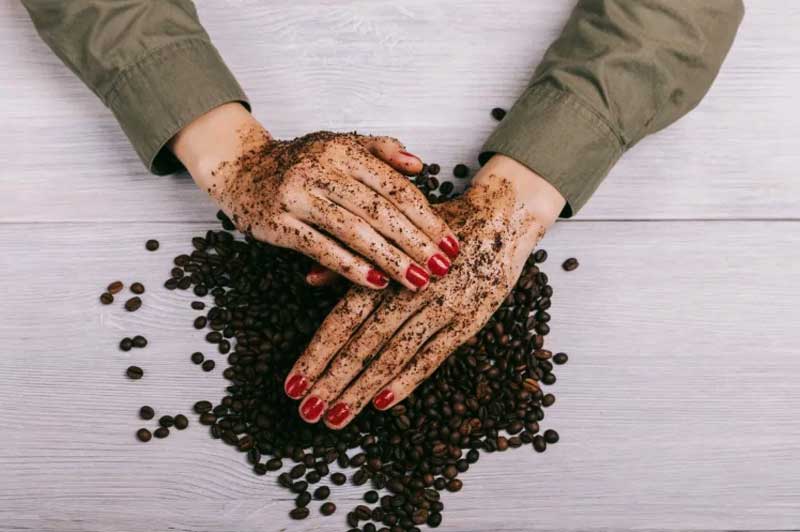 7 Manfaat Ampas Kopi, Bisa Menghilangkan Lingkar Mata Hitam