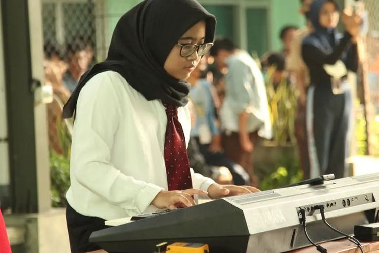 Hebat! Baru 15 Tahun Dyah Ayu Ardhana Sudah Masuk Kuliah Kedokteran, Jadi Mahasiswa Termuda UI