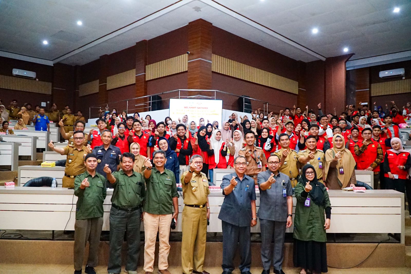 Terima Mahasiswa KKN Unhas, Taufan Pawe Pesan Jadi Agen Perubahan Berkontribusi Bagi Kemajuan Parepare 