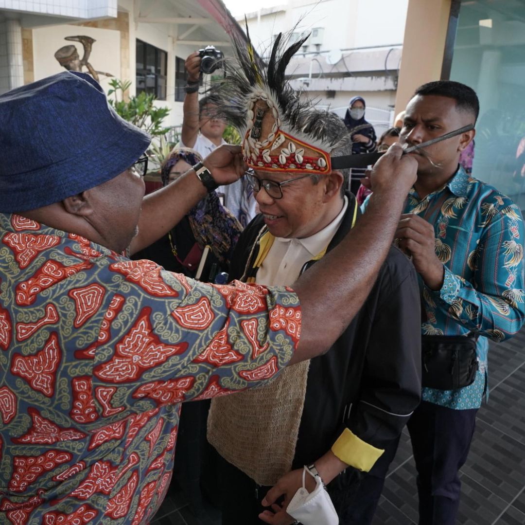 Hadiri Rapat Kerja Apeksi Wilayah VI, Taufan Pawe Disambut Hangat di Papua