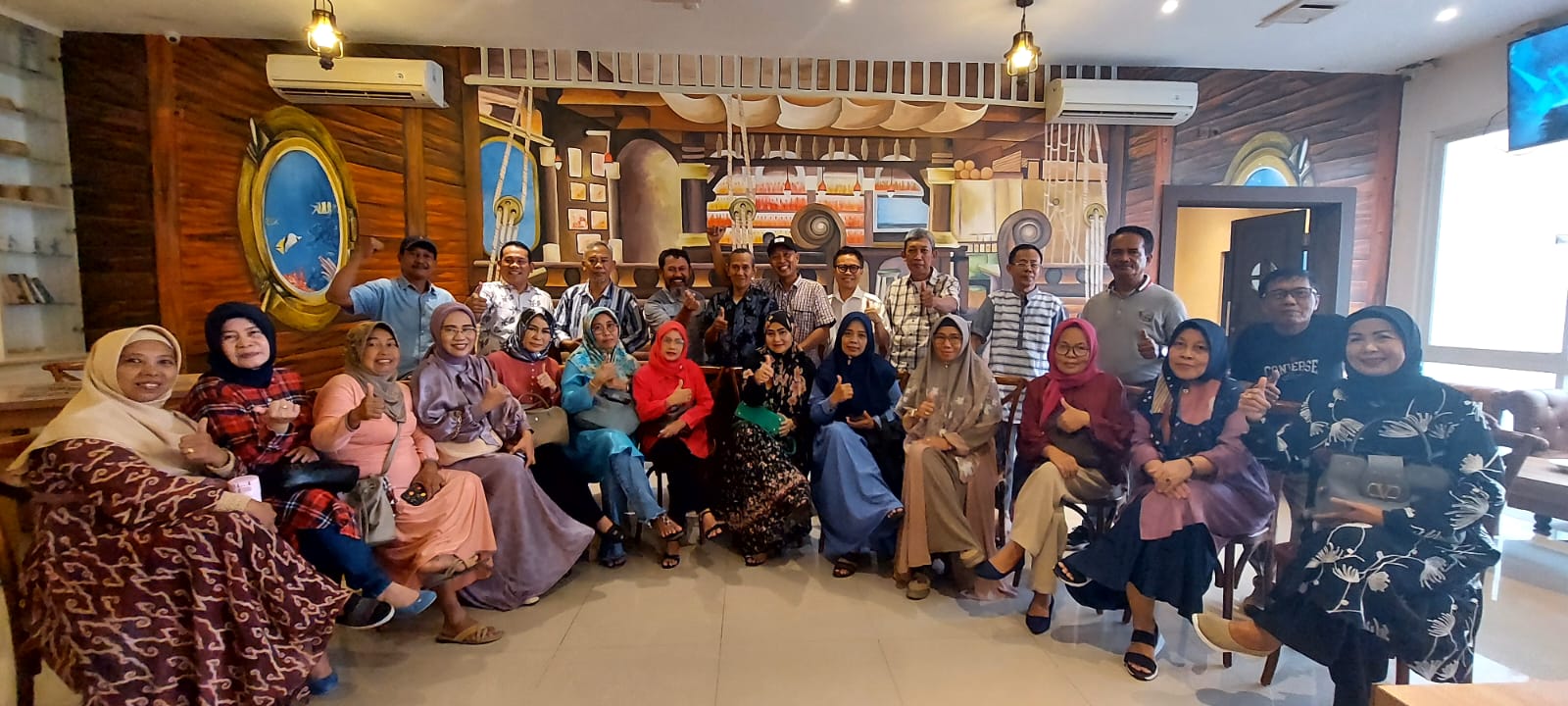 Jurnalis Senior Sukriansyah Latief Terpilih Jadi Ketua IKA Family 82 Makassar