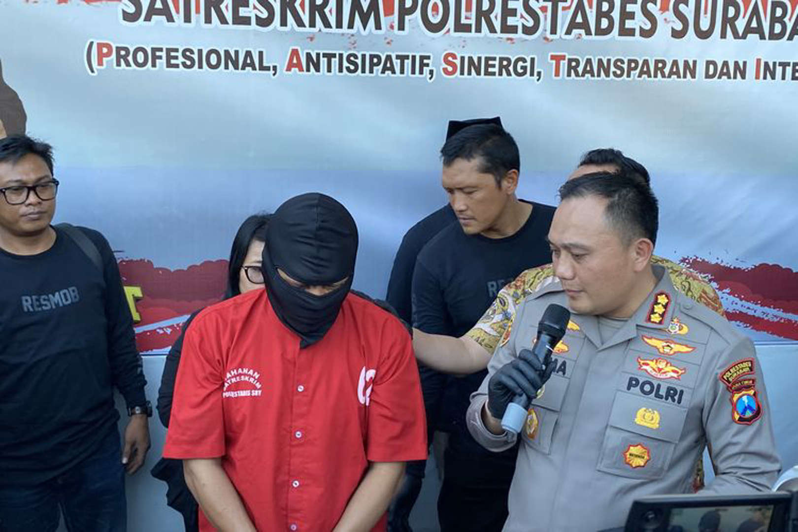 Emosi Setelah Bertengkar, Rochmat Membunuh Mahasiswi Ubaya, Mayatnya Disimpan di Koper Lalu Dibuang di Jurang