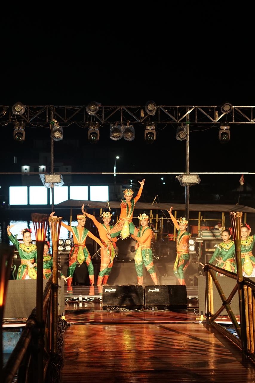 Meriah, Pembukaan Festival Salo Karajae Parepare, Diwarnai Budaya Tradisional, Pesta Kembang Api Hingga Artis Ibukota  