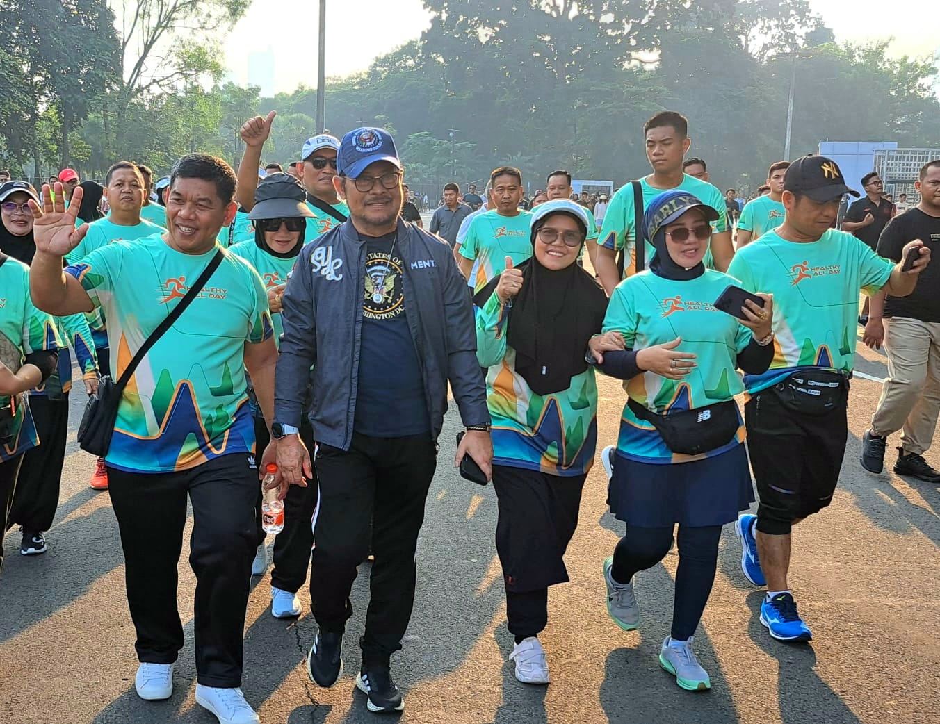 Seru, Mentan SYL, Direktur Alsintan Hingga Pendiri Amal Foundation Jogging Bersama  Healthy All Day Parepare di Jakarta 
