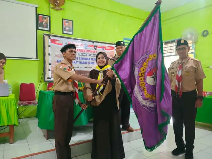 Buka KMD Penggalang SMPN 1 Parepare, Erna Rasyid Taufan Pesan Pembina Jadi Teladan Cerminkan Dasa Darma Pramuka 