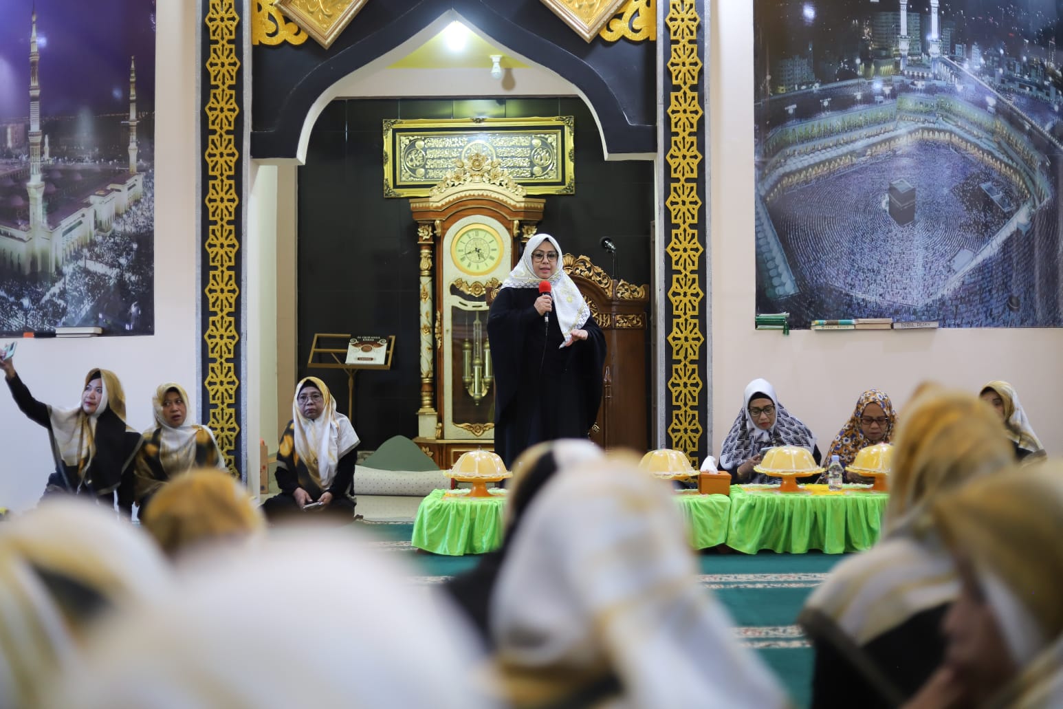 Hadiri Pengajian Majelis Taklim Babul Rezky, Erna Rasyid Taufan Ingatkan Hewan Kurban Antar ke Surga 