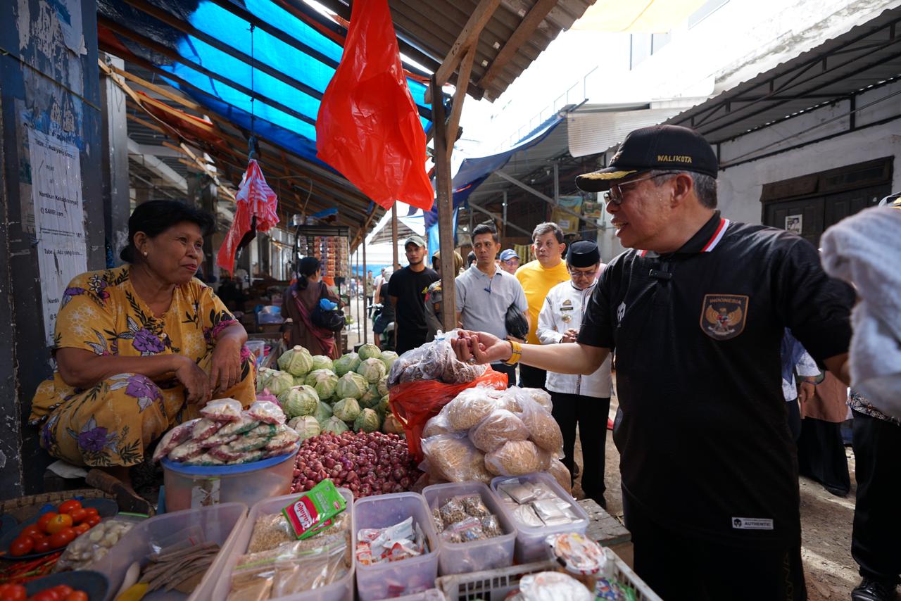 Taufan Pawe Pimpin Jajaran Pemkot Parepare, Bulog dan BPS Pantau Bahan Pokok Jelang Idul Adha, Stok Cukup, Harga Stabil