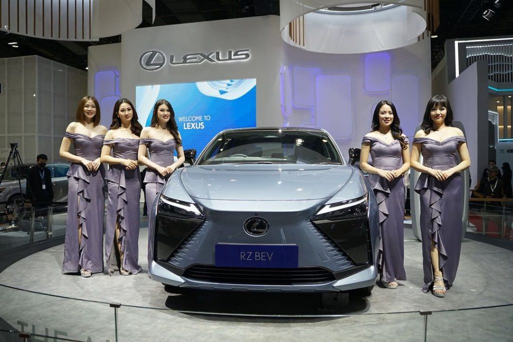 Dibanderol Mulai Rp2,287 Miliar, Mobil Listrik Lexus RZ Mulai Masuk Indonesia