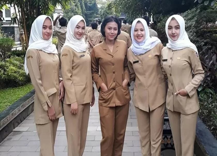 PNS, TNI dan Polri Silahkan Cek Rekeningnya, Gaji-13 Sudah Cair 