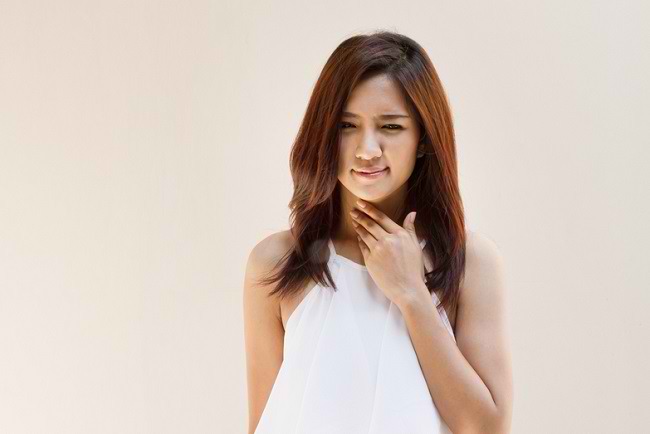 Suara Serak Bisa Disebabkan Karena Intens Keluarkan Suara, Atasi dengan Hindari Asap dan Perbanyak Minum