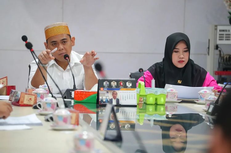 Komisi A DPRD Makassar Memulai Tahapan Monev Triwulan I dengan Menghadirkan Kepala-kepala OPD