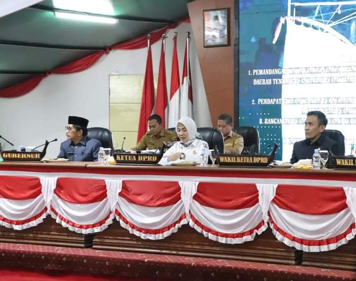 Fraksi-fraksi Beri Pemandangan Umum Atas Penjelasan Gubernur Terhadap Perubahan Perda Tentang Perumda Sebuku Energi Malaqbi