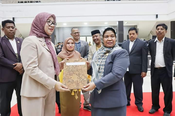 Paripurna LKPj Pemkab Pasangkayu, Wabup Herny  Harap Terus Tingkatkan Sinergitas