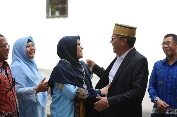 Hadiri Perpisahan Sekolah Putri Bungsunya, Danny Pomanto Berikan Sambutan Mewakili Orangtua Siswa