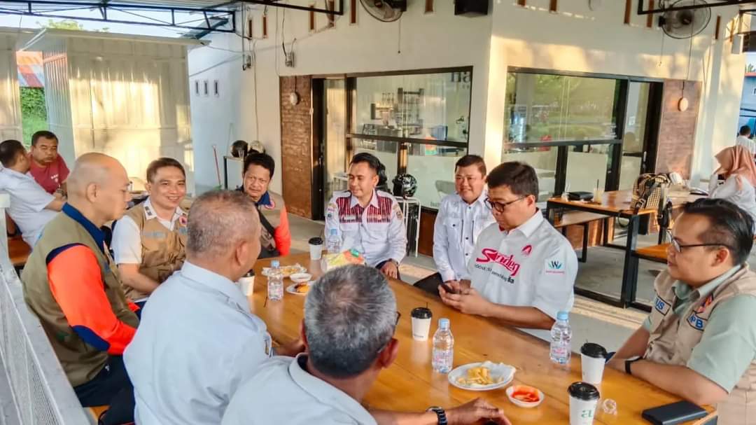 Sekprov Sulbar Bersama Bupati Polman dan Tim BNPB Bahas Penanganan Banjir