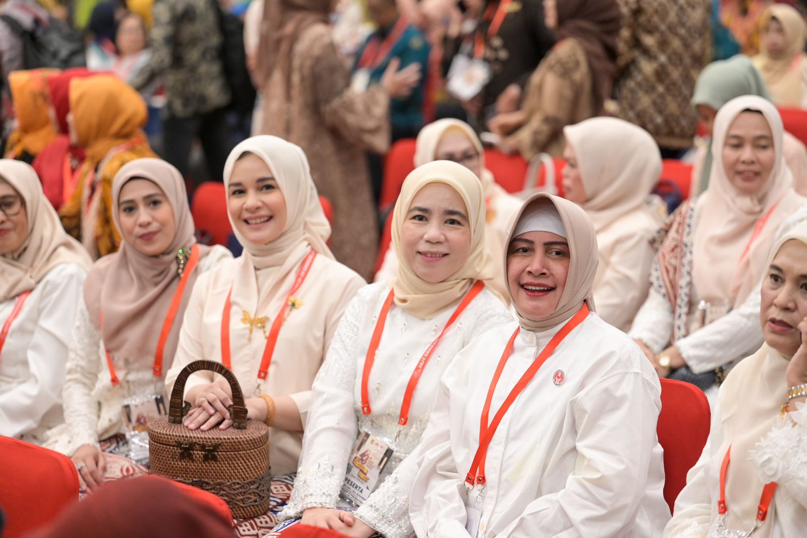 Indira Yusuf Ismail Hadiri HUT Ke - 43 Dekranas di Medan