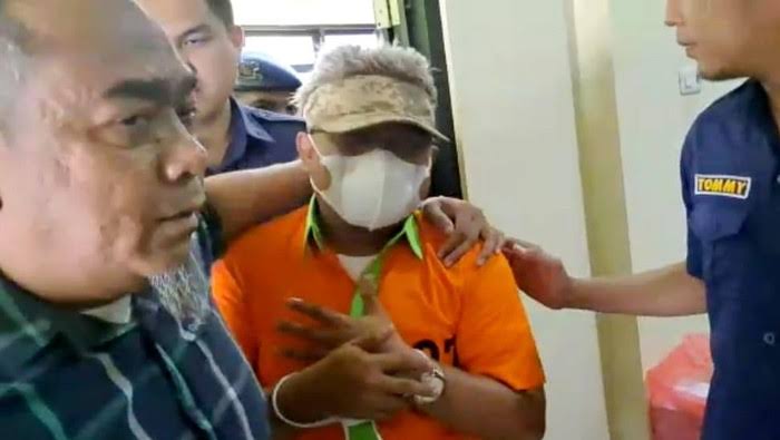 Terlibat Narkoba, Mantan Ketua DPRD Gorontalo Nangis-Nangis Ditangkap Polisi