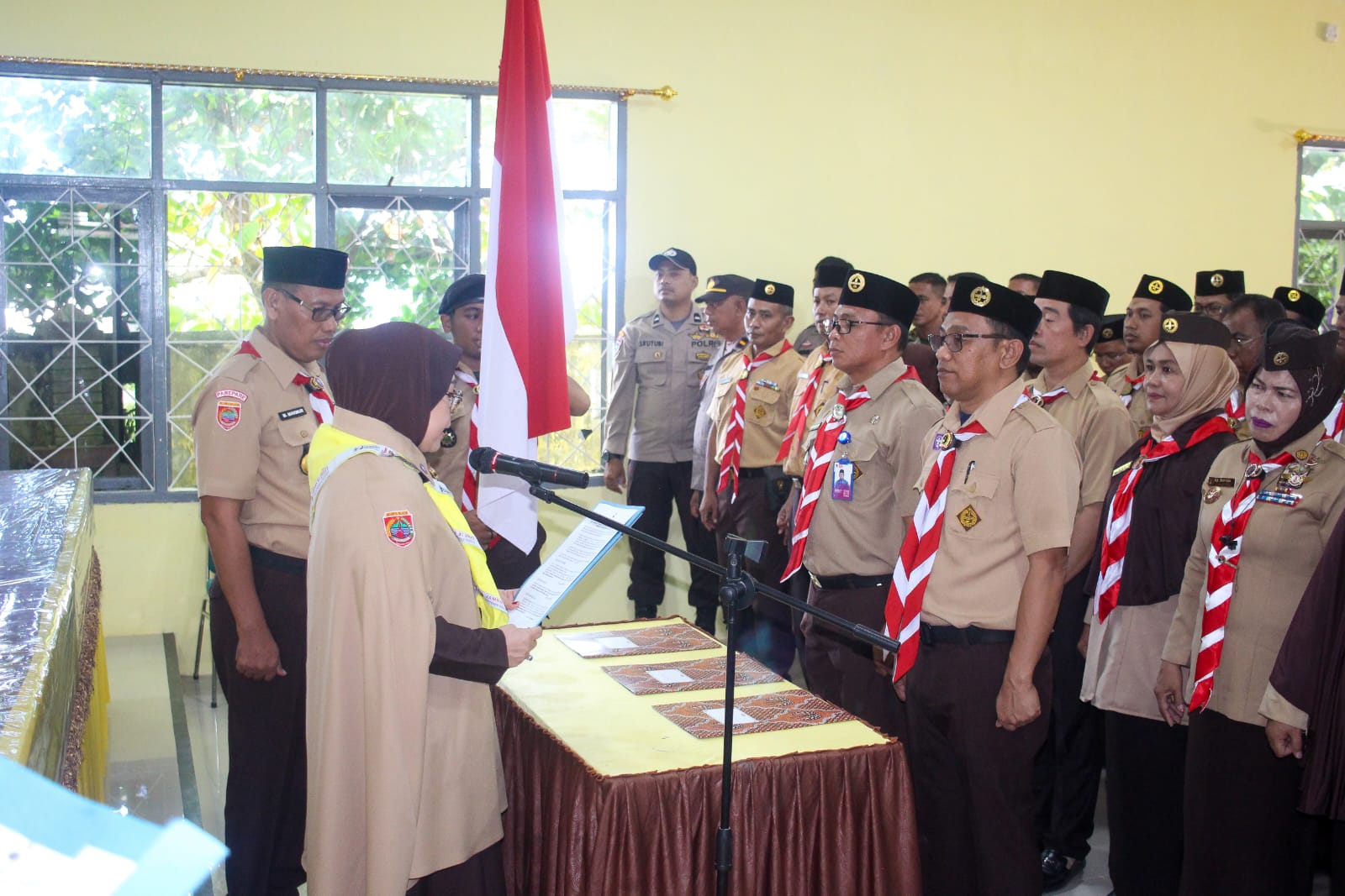 Lantik Andalan Kwartir Ranting Pramuka Ujung, Erna Taufan Pesan Tunjukkan Karya dan Lebih Aktif 