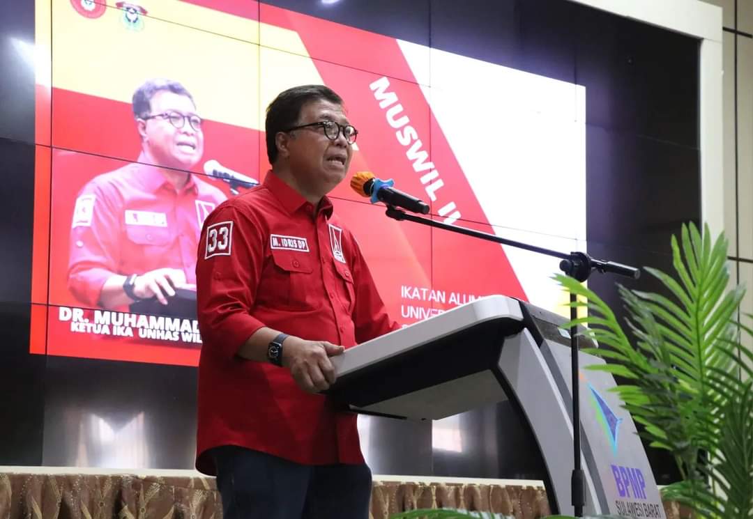 Sekda Idris Kembali Terpilih Menjadi Ketua IKA Unhas Sulbar
