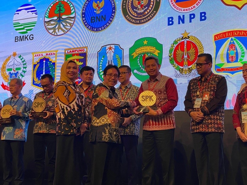 Pemprov Sulsel Terima Penghargaan Indeks Tertinggi Tata Kelola Standardisasi dan Penilaian Kesesuaian 2023