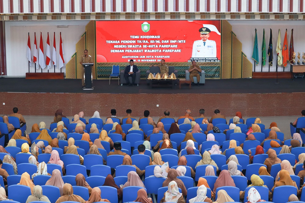 Pertemuan Pj Wali Kota dan Guru di Parepare Ajang Silaturahmi dan Penekanan Netralitas di Pemilu  