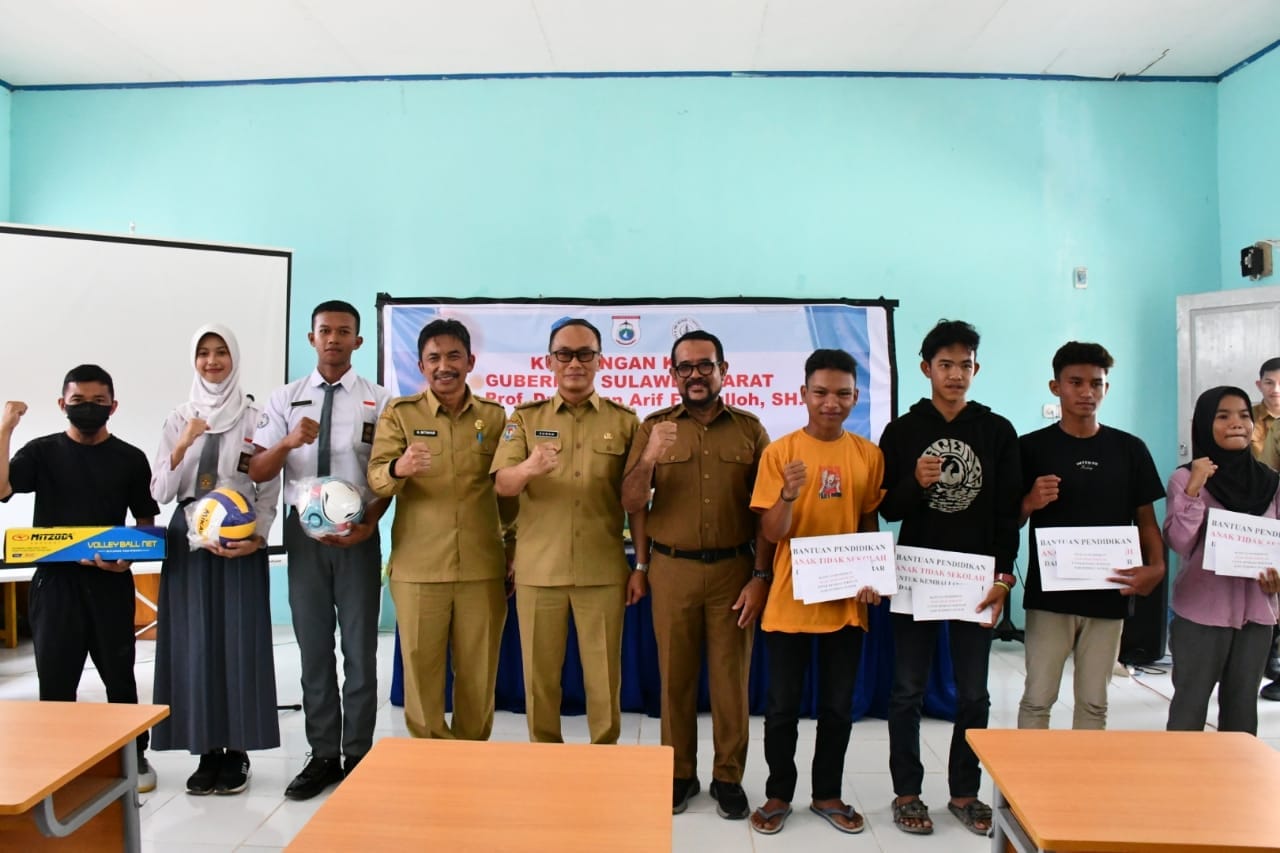 Kadis Dikbud Dampingi Pj Gubernur Berkunjung ke SMAN 1 Topoyo, Masalah Anak Putus Sekolah Jadi Fokus