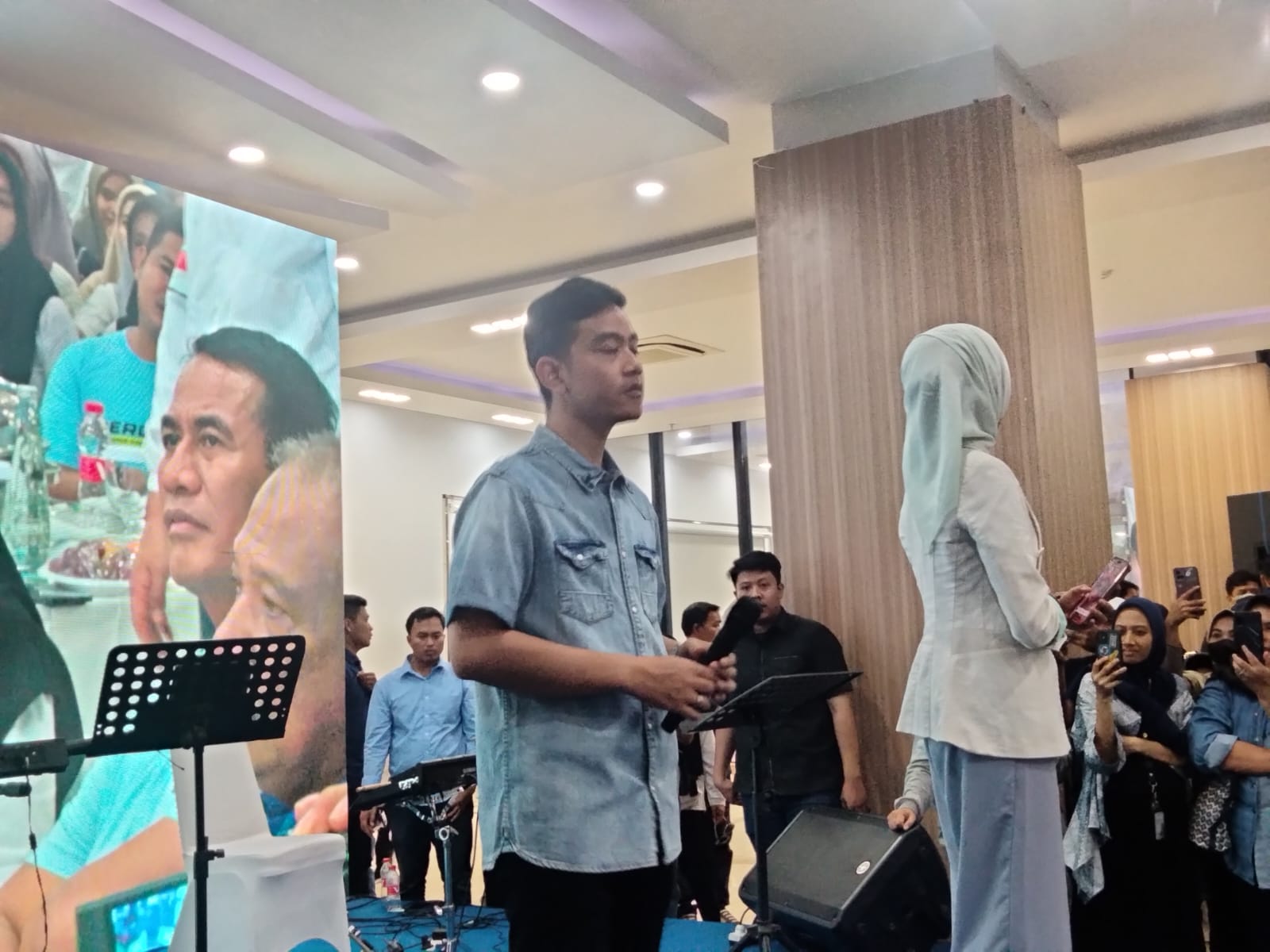 Gibran Senang Disambut Antusias Milenial di AAS Building