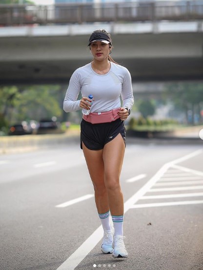 OLahraga Jalan Kaki di Malam Hari Ternyata Baik untuk Kesehatan, Bisa Buat Tidur Lebih Nyenyak